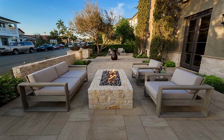 Landscaping services in Holly Springs